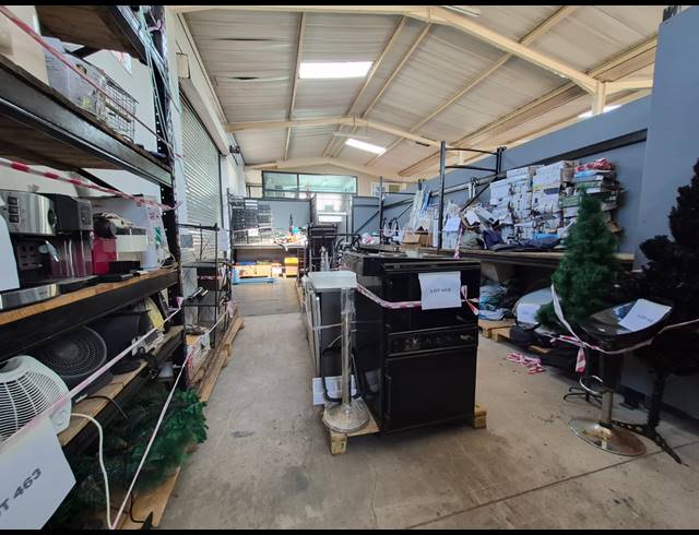 526M² WAREHOUSE TO LET IN BOLTONIA